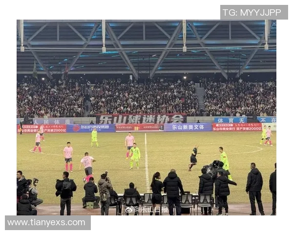 足球明星齐聚宝鸡激情对决精彩瞬间尽在视频中展现